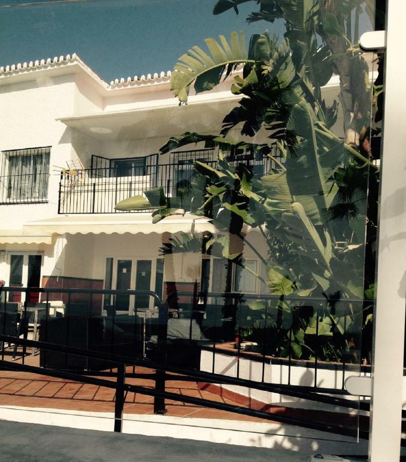 Hostel Bellavista Playa Малага Экстерьер фото