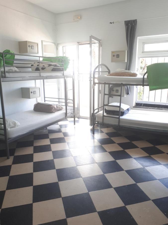 Hostel Bellavista Playa Малага Экстерьер фото